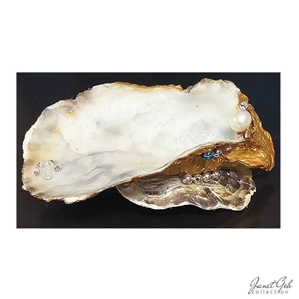 Oyster Elegance - Trinket holders - 10 variations available
